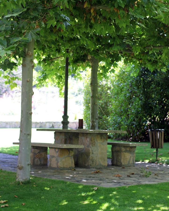 Hotel Ribera Del Corneja Navacepedilla de Corneja Eksteriør bilde