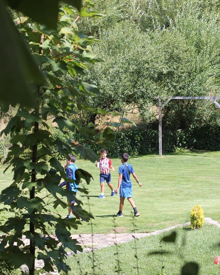 Hotel Ribera Del Corneja Navacepedilla de Corneja Eksteriør bilde