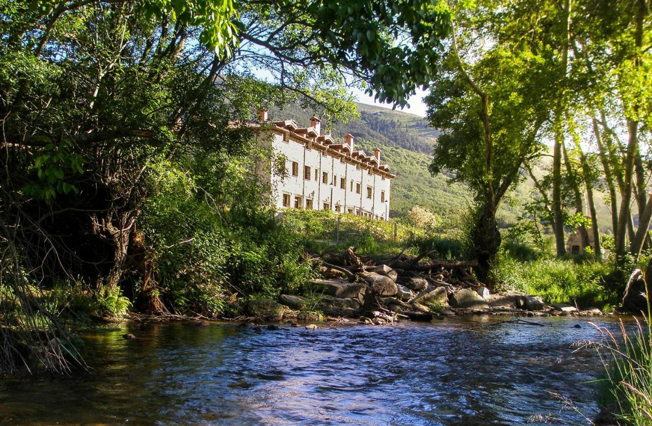 Hotel Ribera Del Corneja Navacepedilla de Corneja Eksteriør bilde